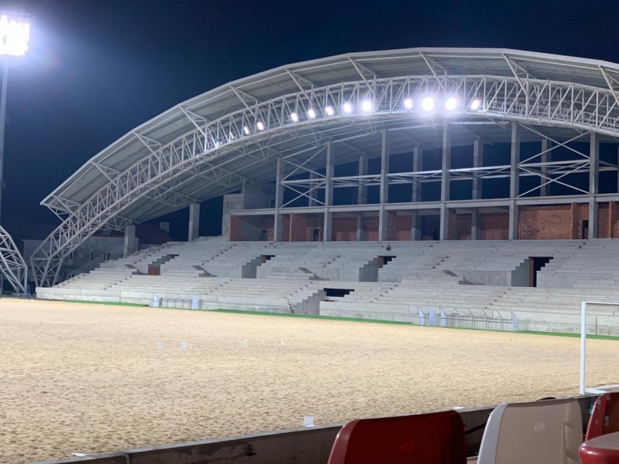 S-a aprins nocturna pe Stadionul UTA. Când s-a întâmplat acest lucru și de ce