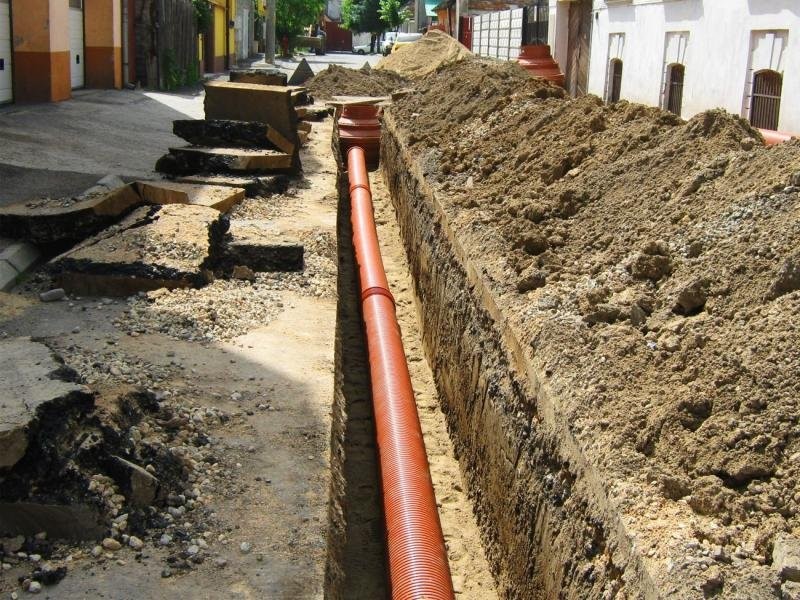 Şantierele pentru reţele de apă şi canalizare din Municipiu intră în conservare