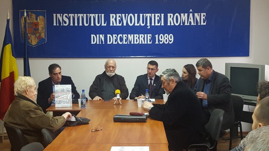 Institutului Revoluției Române, condus de Ion Iliescu și  Gelu Voican-Voiculescu, desființat de Guvern