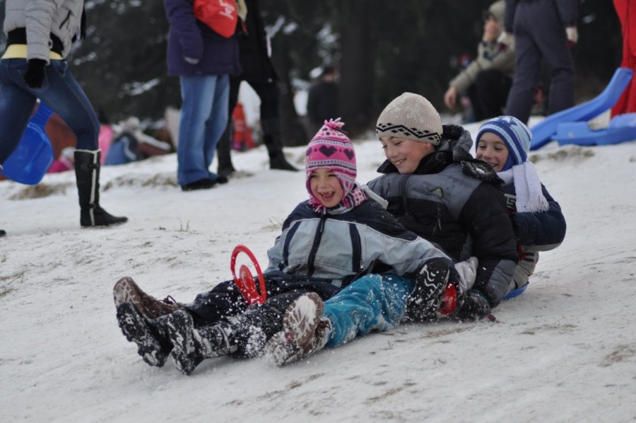 Vacanța de iarnă 2020. Când se întorc elevii la școală