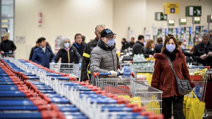 Magazinele și supermarketurile, obligate să ia măsuri pentru a preveni răspândirea coronavirusului