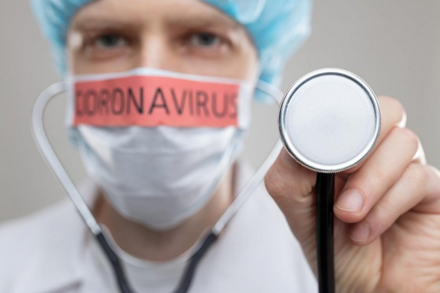 Peste 470 de cadre medicale sunt infectate cu coronavirus. 24 sunt din Arad