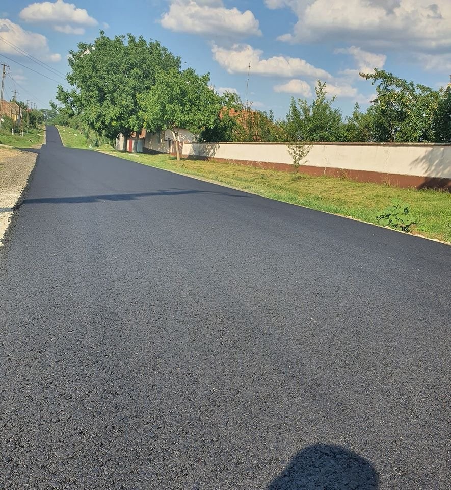 Străzile din Mănăştur îşi schimbă înfăţişarea (FOTO)