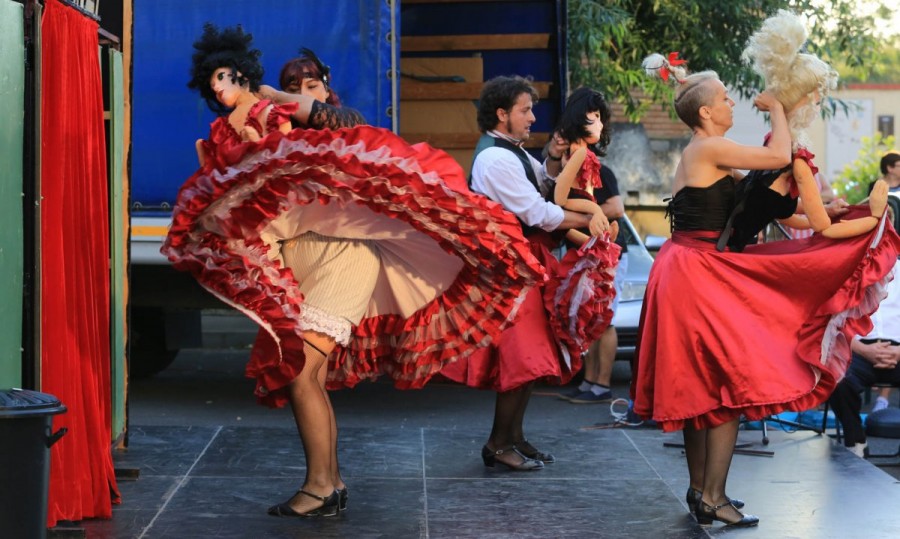 ,,Grădina cu teatru” rămâne deschisă, la Arad. Iată care sunt spectacolele jucate în luna august