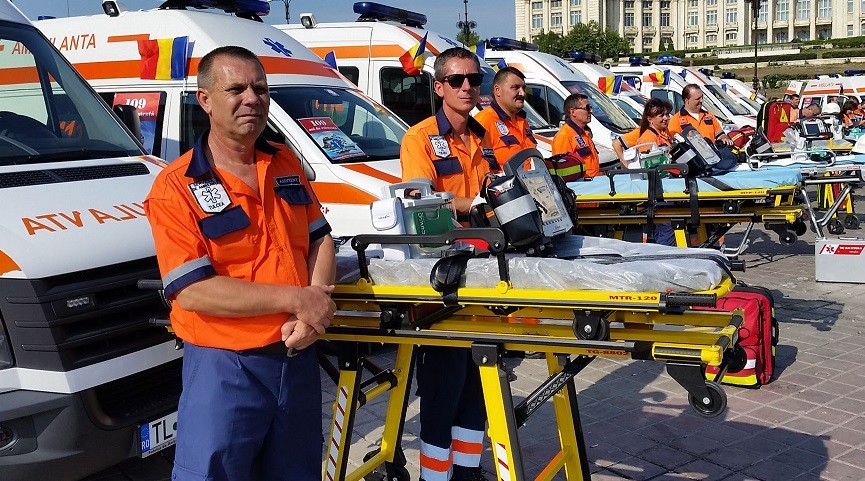 ”Totdeauna şi tuturor, gata pentru ajutor!”. Astăzi este Ziua Naţională a Ambulanţei din România