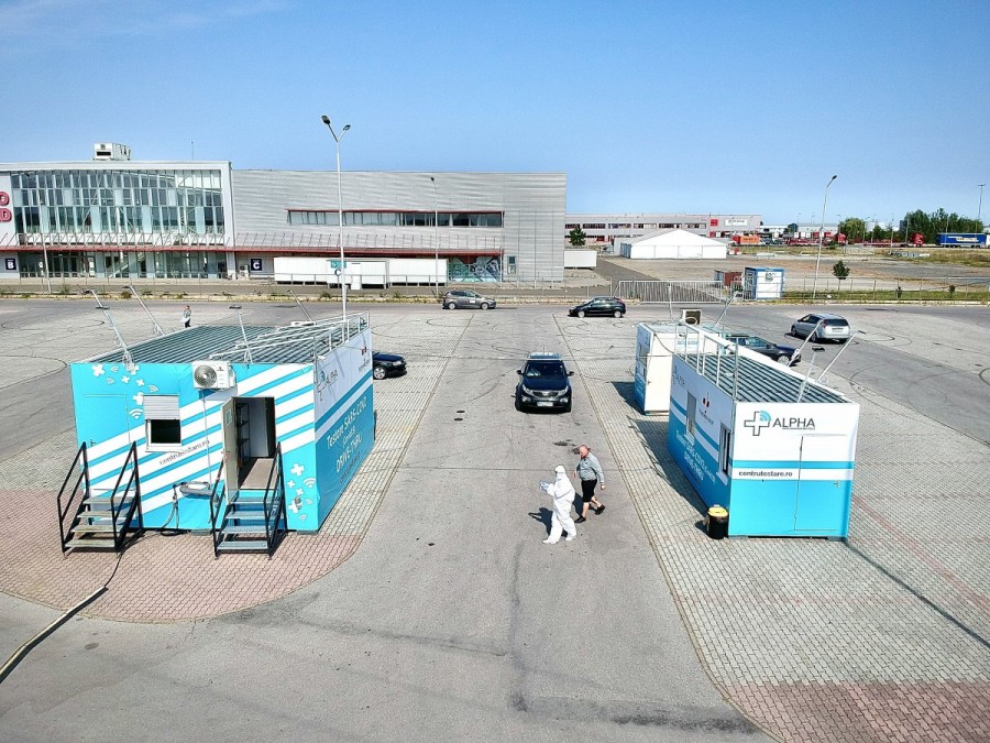 Concept unic în țară: centru de testare pentru SARS-COV2 cu acces Drive-Thru în parcarea Expo Arad; cât costă testul și în cât timp vin rezultatele (FOTO)