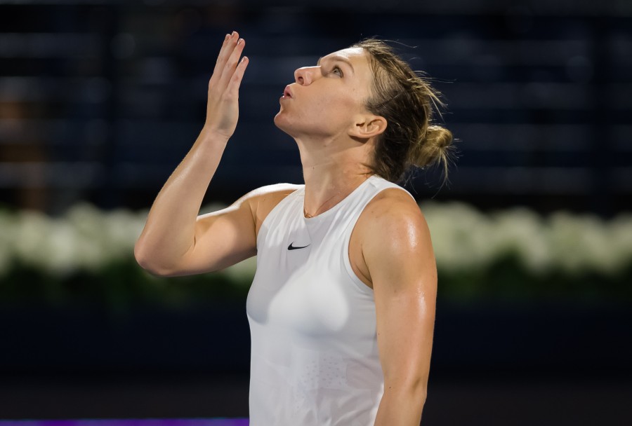 Simona Halep a câştigat la pas în primul tur la Australian Open