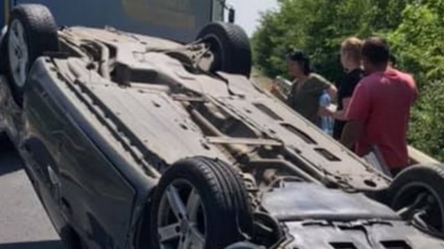 Accident în Bihor, provocat de o șoferiță însărcinată din Arad, care a ajuns la Urgențe