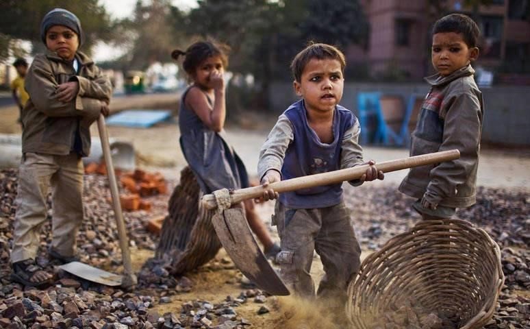 Ziua de 12 iunie, dedicată combaterii exploatării prin muncă a copiilor