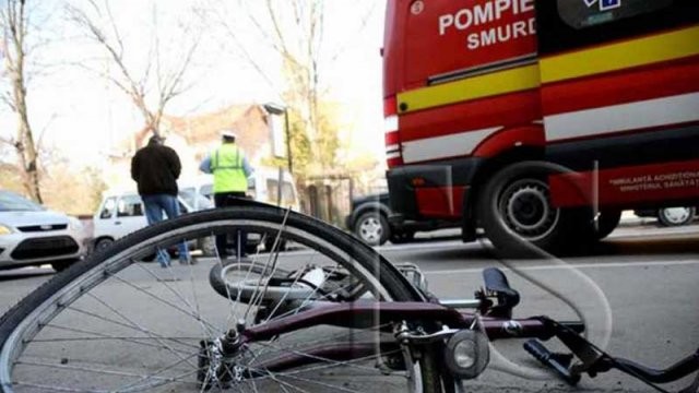 A accidentat un biciclist și a fugit de la fața locului