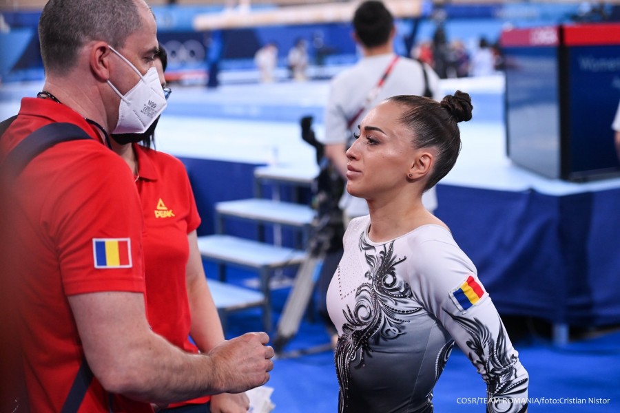 Problemele de la gleznă  o împiedică pe Larisa Iordache să  concureze în finala olimpică la bârnă