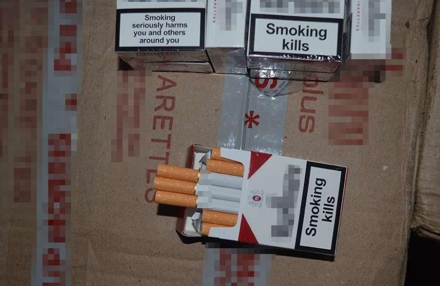 Tânără cercetată penal pentru contrabandă cu țigări