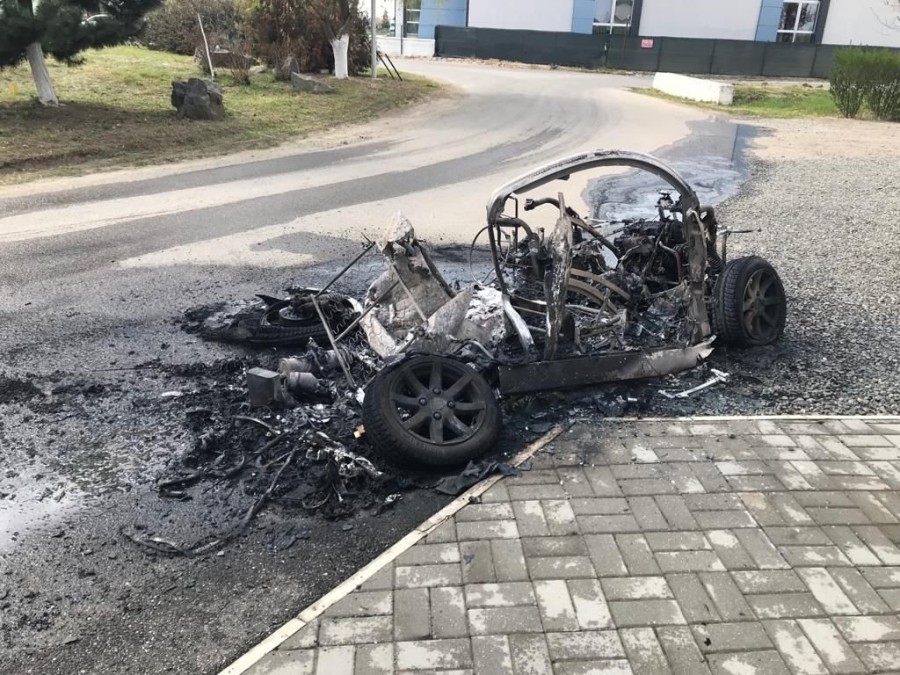 Un autoturism a ars complet în Vladimirescu