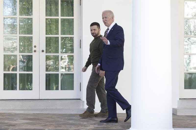 Joe Biden îl vizitează pe Zelenski la Kiev
