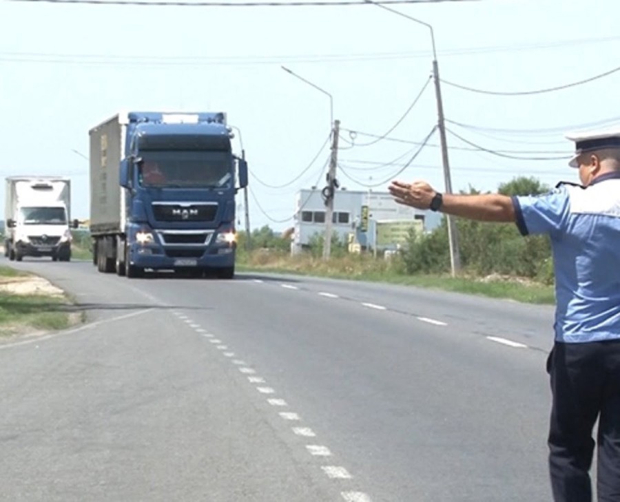 Restricții de circulație pentru camioane din cauza caniculei
