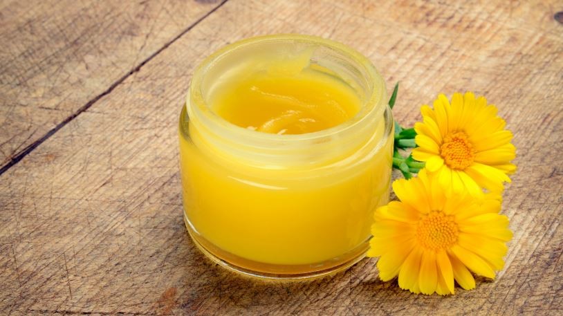 Crema de galbenele: Secretul pielii sănătoase