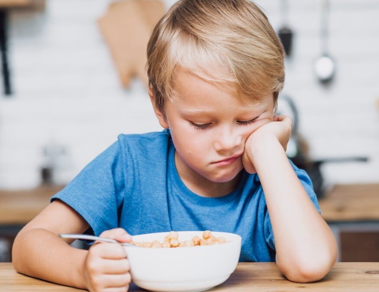 Lipsa poftei de mâncare la copii: Cauze și Management Sănătos