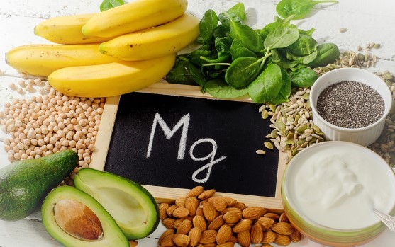 Rolul Vital al Magneziului în Sănătate: Beneficii, Importanță și Surse Alimentare