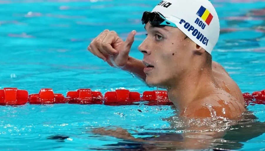 David Popovici s-a calificat în semifinale la 200 de metri liber la CM de Nataţie. Programul complet al probelor la care va concura