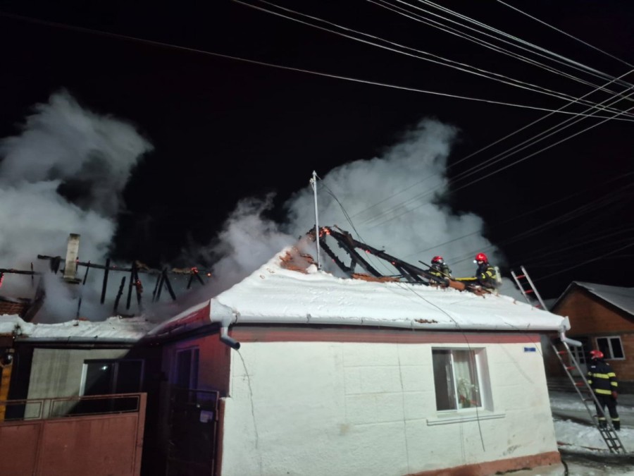 Incendiu izbucnit la o casă din localitatea Vladimirescu