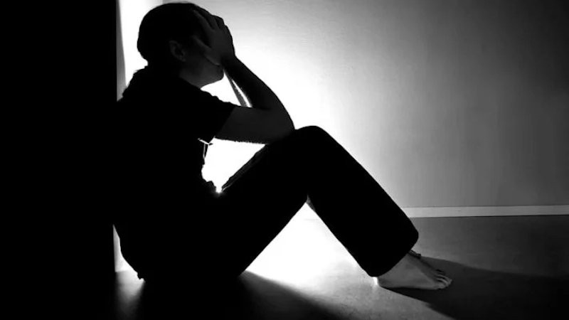 Un nou review pune presiune pe platforme: social media, legată de probleme grave de sănătate mintală la adolescenți