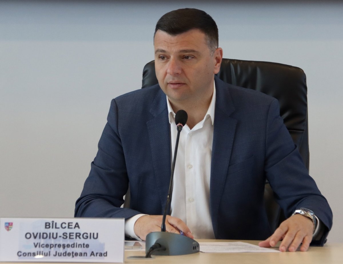 Vicepreședintele Consiliului Județean Arad, Sergiu Bîlcea: „Continuăm lucrările de întreținere pe drumurile județene”
