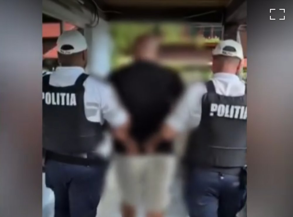 Super tare: un hacker și-a dotat mașina cu plăcuțe rotative, dar tot a fost prins de Poliție