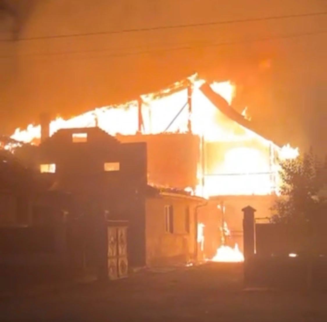 Incendiu izbucnit la o casă din localitatea Felnac