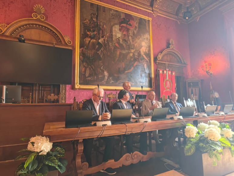 Aradul și Verona vor să reia colaborarea în viticultură, educație și economie