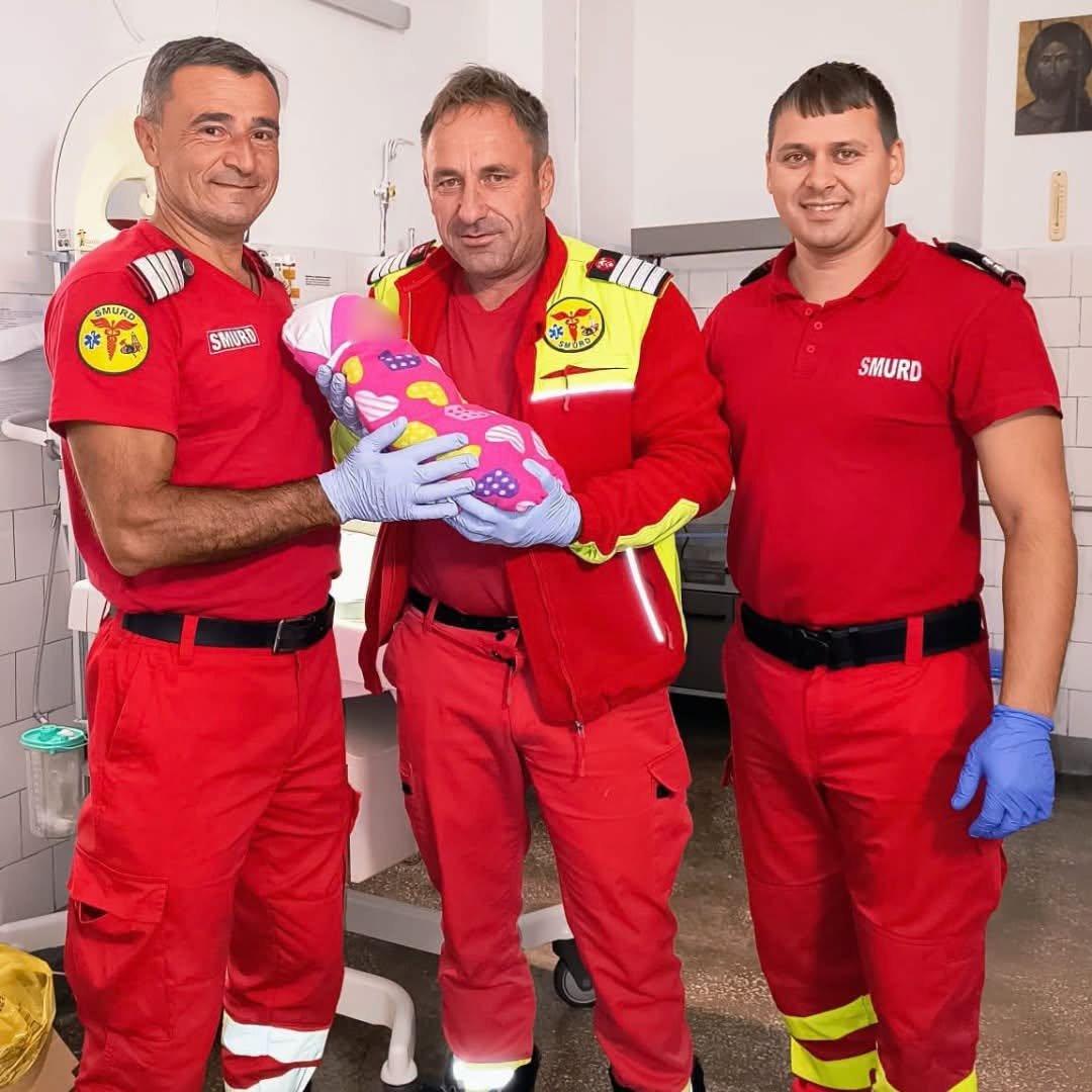 Ultima tură a plutonierului adjutant șef Adrian Neamțu: în autospeciala SMURD a venit pe lume o fetiță